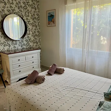 T3 Rez De Jardin Centre * Sanary-sur-Mer